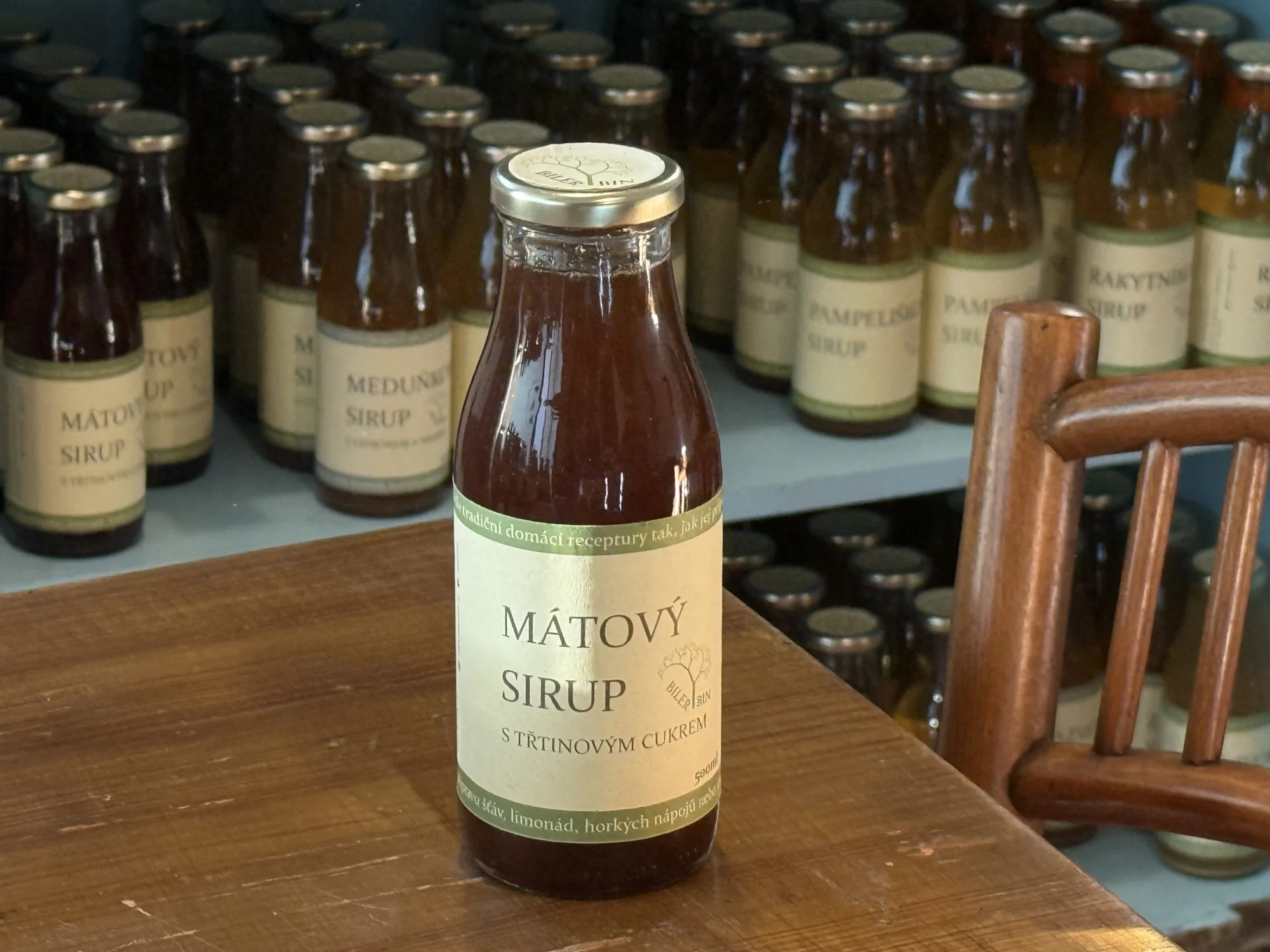 Mátový sirup s třtinovým cukrem a citrónem